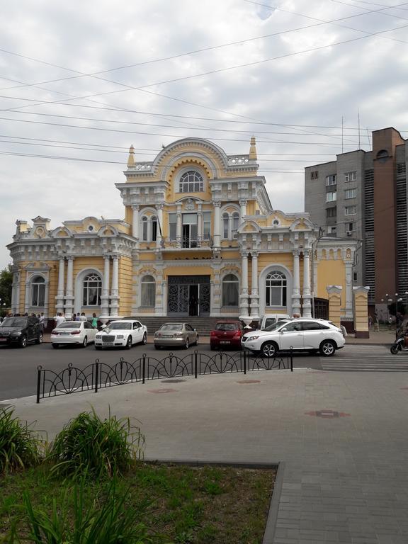 Apartment in the city center Tcherkassy Extérieur photo